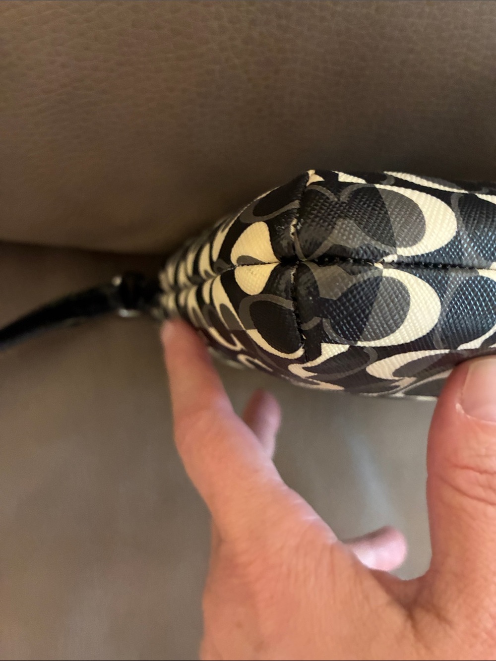 Coach Dream C Black and Cream Signature Zip Wallet, Crossbody and Satin Dust Bag - Picture 15 of 16